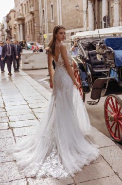 Brautkleid von Modeca Model Summer